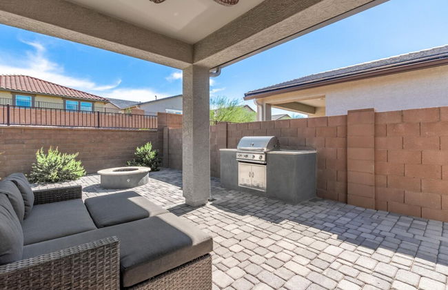 Charming Home in the Desert - Photo 40