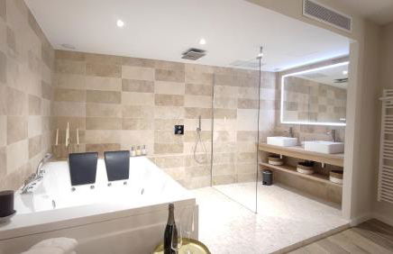 Instant Plaisirs - T2 60m2 avec Terrasse et Balnéo privative - Foto 1