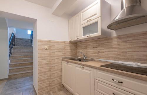 Villa Tupljak, luxury and comfort in a hidden summer hideout - Photo 9