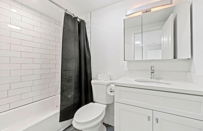 Elegant Condos in Arlington - Photo 17