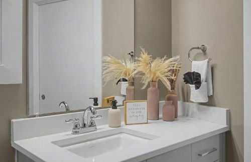 2BR Condo in Walkable Area & 5 mins to Broadway - Foto 20