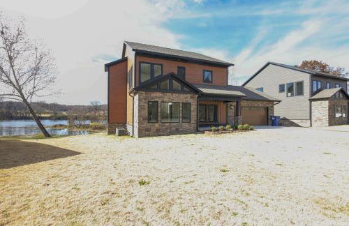 Riverfront Cotter Home Close to Trout Fishing! - Foto 3