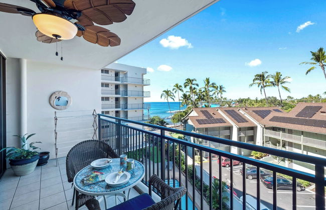 Kolu Honu Stunning Beachfront Condo for 2! - Foto 1