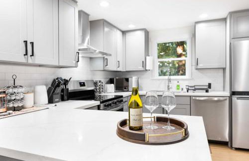 Newly Modern 4BR2BA Rambler by Super Market - Foto 28