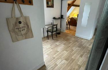 Le Tertre - Quartier cathédrale - Parking privé inclus - Foto 5