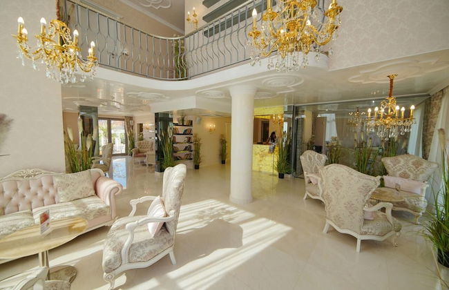 Harmony Suites Saint Vlas - Photo 3