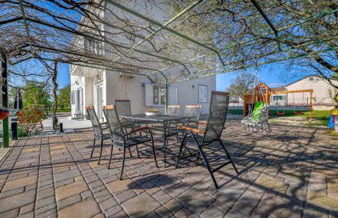 Cozy Home In Tinj With Kitchen - Photo 16