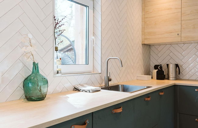 Large, Elegantly Furnished Holiday Home With Lots of Privacy on a Family Park - Foto 12