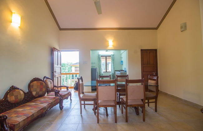 OYO 18705 Home Elegant 2BHK Parra - Foto 14