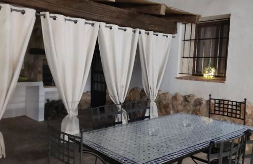 ENTRESIERRAS Apartamentos rurales con chimenea, barbacoa y espacio para eventos - Foto 35