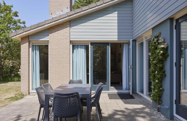 Villa in Kijkduin Near North Sea Beach - Photo 23