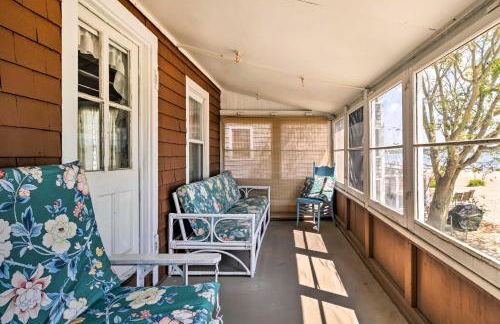 Beachfront Connecticut Retreat with Views! - Foto 24