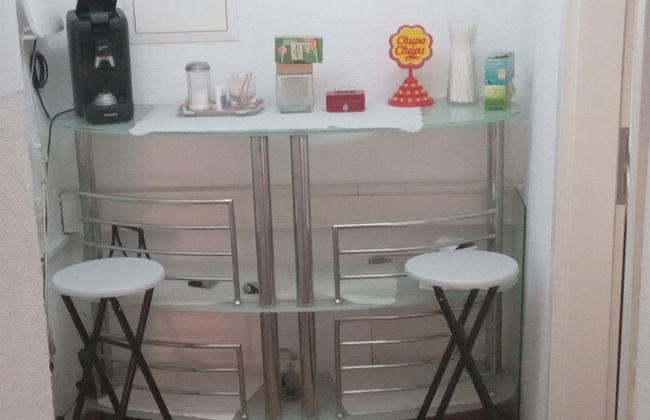 Charming 4-bedroom Apartment in Ludwigsburg With Central Heating - Foto 6