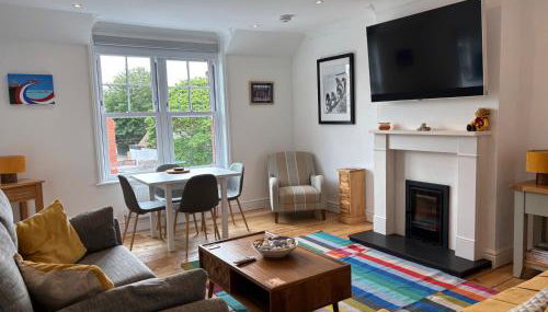 Seafront Sheringham 1 bed Apt Sleeps 4 - 1xdog - Photo 2