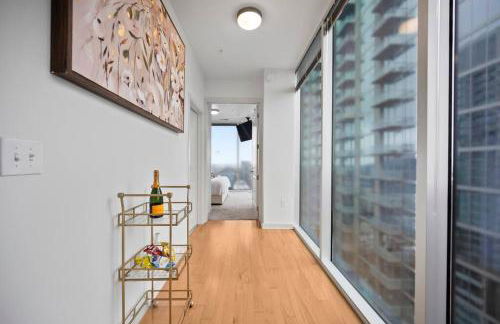 NEW! Luxury Champagne Towers Kingbed FreeParking - Foto 16