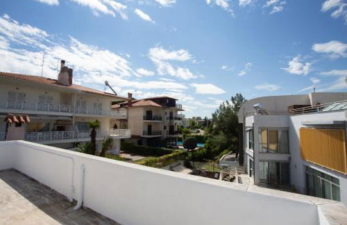 Τraditional fully detached villa on a luxurious hillock of Thessaloniki with its own garden also for family & wedding gatherings for 10 to 25 people only 15 minutes from airport - Foto 61