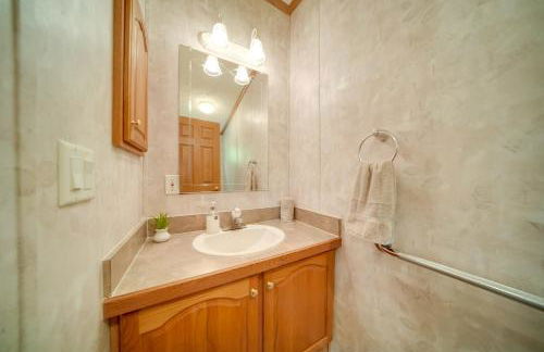 Secluded Ohio Getaway on 65 Acres! - Foto 20