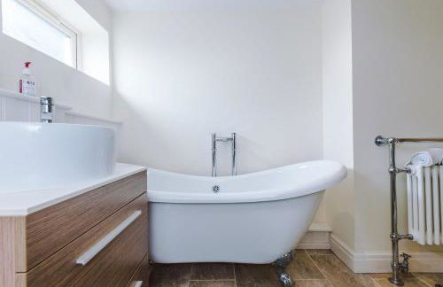 Belvedere House - Serene Countryside Escape - 4 Bedrooms Sleeps 8 - Photo 34