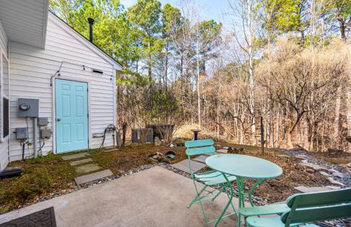 Modern 3-BR Townhome w Private Backyard Near RTP - Foto 58