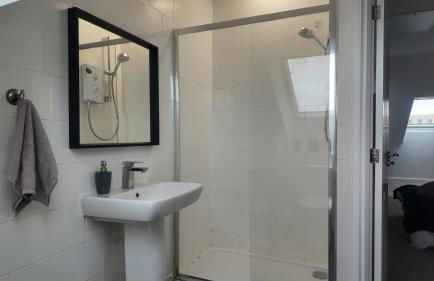 Modern house in City Centre with private parking and gated property - Foto 55