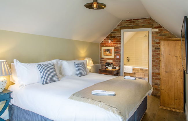 The Cowsheds - Photo 23