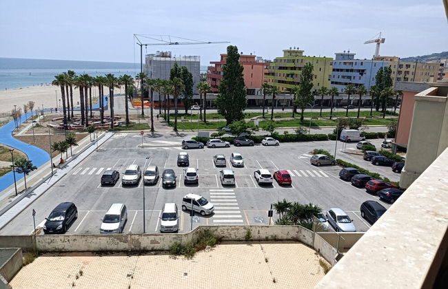 Seafront Apartment for Rent 6 Sleeps Skyscraper - Foto 25