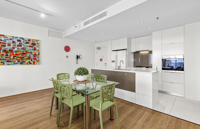 Ultra Broadbeach - Photo 6