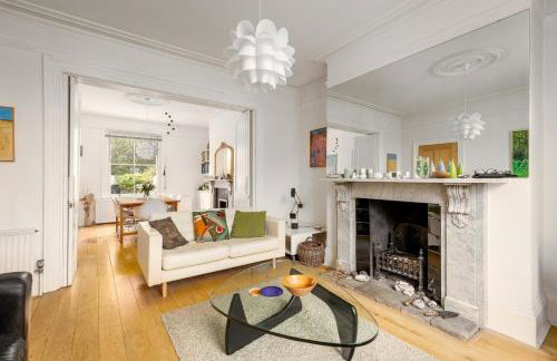 3BD Victorian Townhouse Near Norfolk Broads 4A, 2C - Photo 1