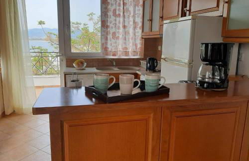 A View from the Attic Window. Kyparissia, Messinia - Foto 25