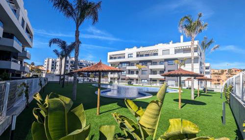 Poolside 2BR apartment Villamartin - Foto 3