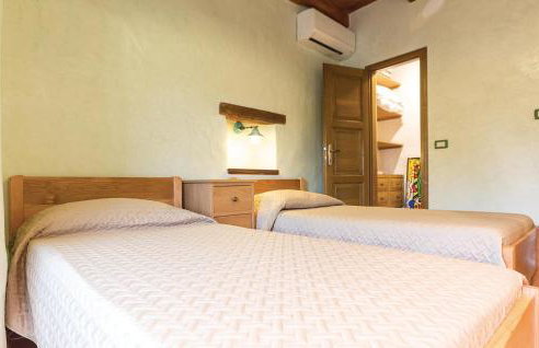 Gorgeous Home In Sisan With Wifi - Foto 24