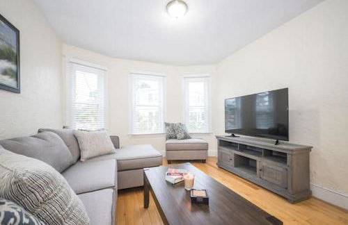 The Boston Rental - Multiple Floorplans - Foto 1