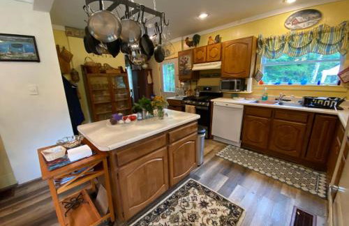 Lakeview Farmhouse with Beach Access - Foto 12