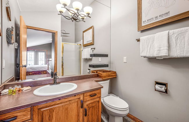 Fresh Tracks Retreat Ski In Out Hot Tub - Photo 24