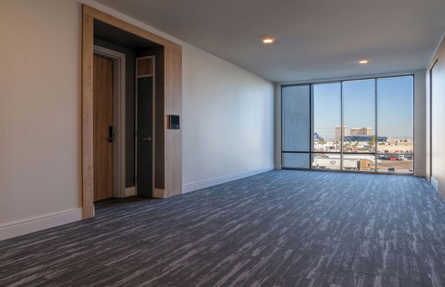 Otonomus Hotel - Las Vegas - Photo 30