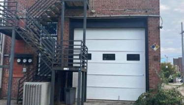 3 Bedroom Penthouse Downtown Close to Everything - Photo 2