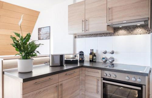 NEU Deluxe Suite Münsterblick, Maisonette, Kingsize Bett, Küche, Netflix, Aussicht, E-Kamin - Foto 40