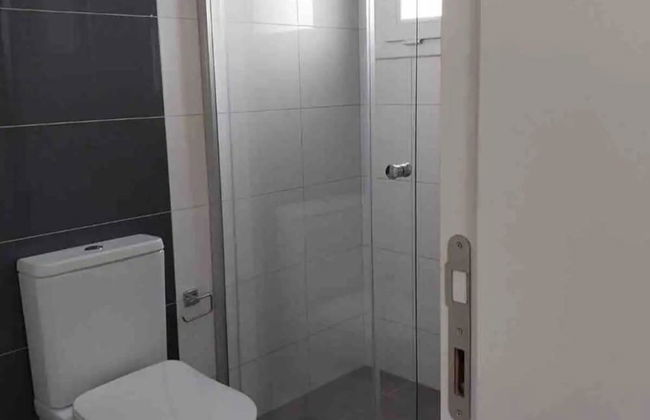 1 Bed Villa Sleeps 2 - Pool, Parking, Wifi - Foto 4