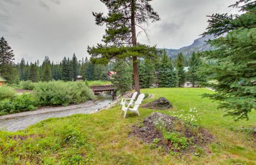 Creekside Silver Gate Getaway with Fireplace! - Foto 2