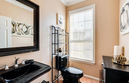 Theater and Game Room at Trenton Area Home - Foto 11