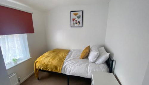 Contractor Friendly 3 Bed Home with Parking in Harlow, Essex - Foto 2