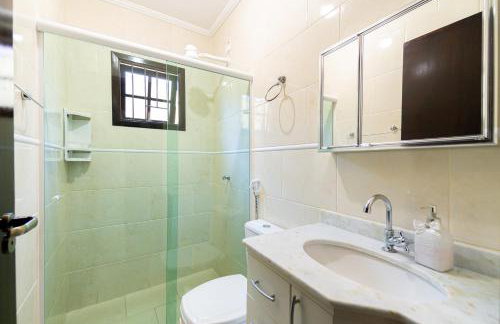 Casa Gomes com 3 suítes e ar-condicionado até 12 pessoas em Ubatuba Itaguá - Foto 16