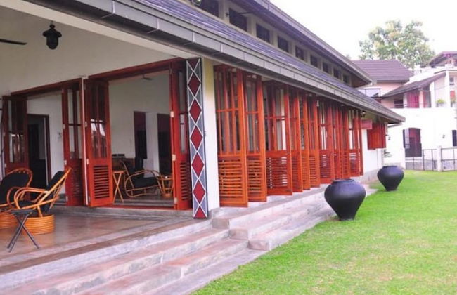 Serenity Lake Front Villa - Foto 68