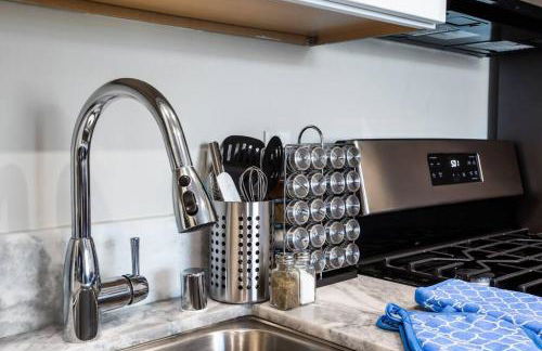 1-Bedroom with Cali King Size Bed in San Diego - Foto 18