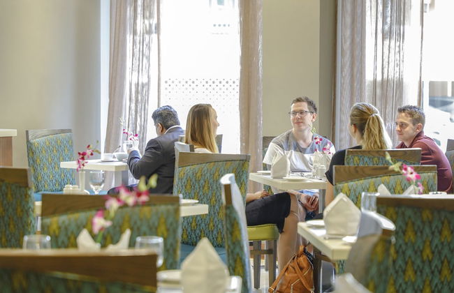 Savoy Central Hotel Apartments - Photo 21