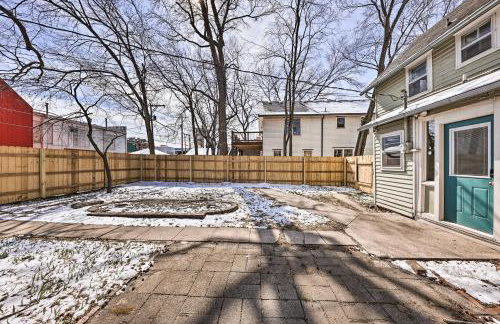 Newly Renovated Home Close to Dtwn Lawrence! - Photo 23