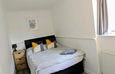 Kirby House Canterbury, Wi-Fi, park small or medium car - Foto 6