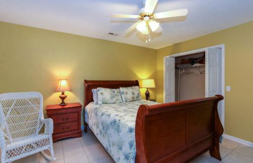 House #10 Paradise Found (pet friendly) private pier - Photo 17