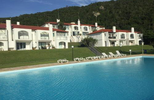 Duplex pé na areia Praia Brava - Foto 24