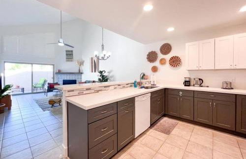 Serene Town home in Chandler with pool - Foto 25